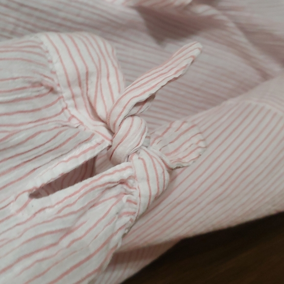 Ladies stripped top - Picture 3 of 3